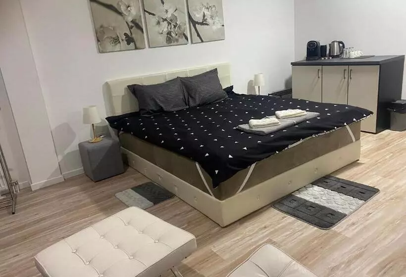 Fenix Apartmani