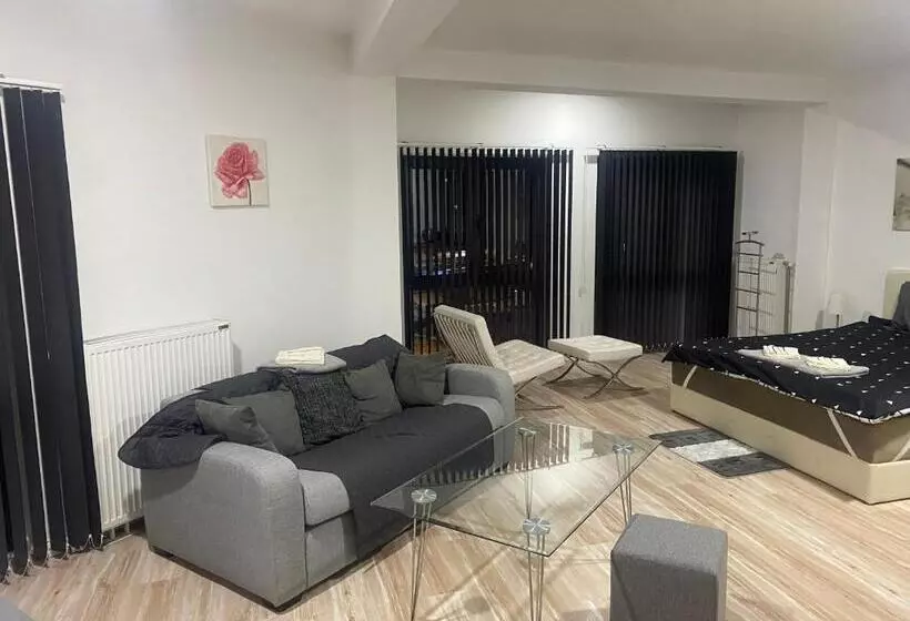 Fenix Apartmani