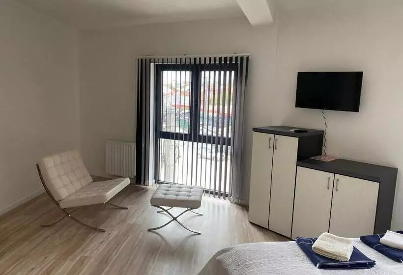 Fenix Apartmani