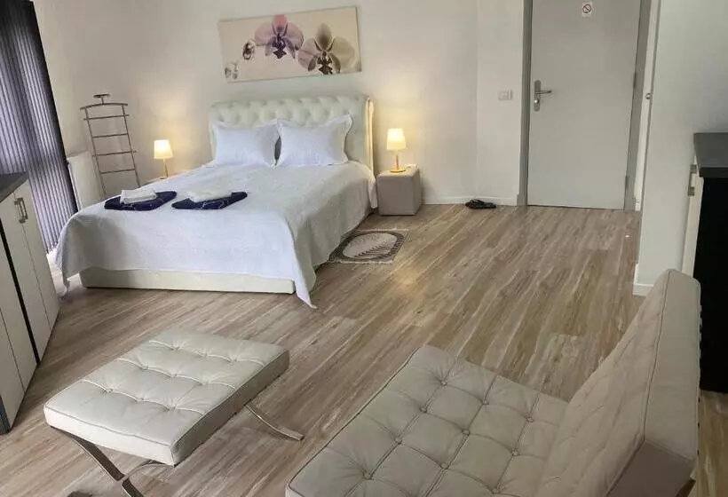 Fenix Apartmani