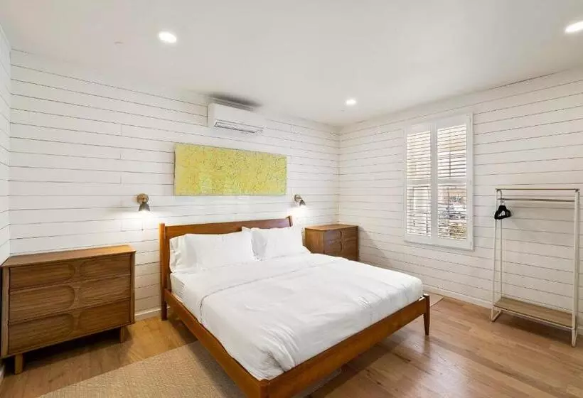 ホテル Boutique Room Steps From Downtown Mall Rose Jean Room 1
