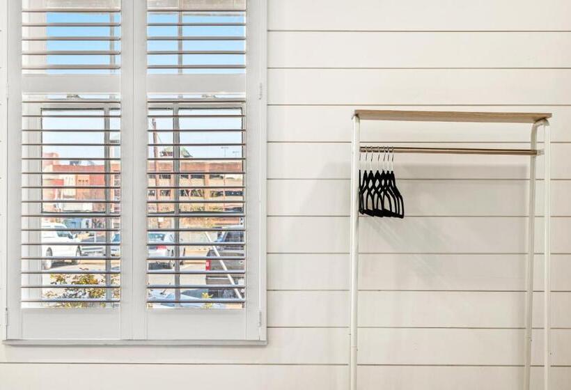 هتل Boutique Room Steps From Downtown Mall Rose Jean Room 1