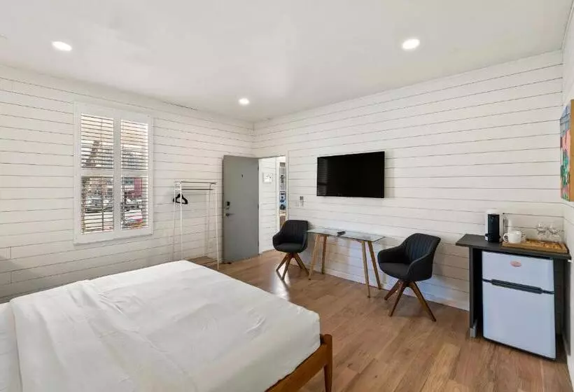 ホテル Boutique Room Steps From Downtown Mall Rose Jean Room 1