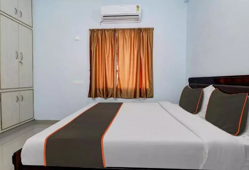 Hotelli Collection O Nandini Hill View Homestay
