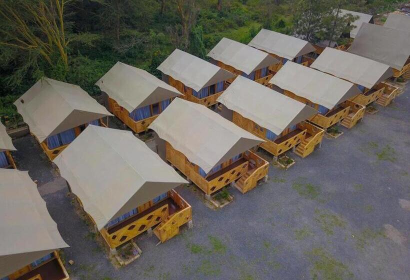 هتل Kentwood Cabins And Camp