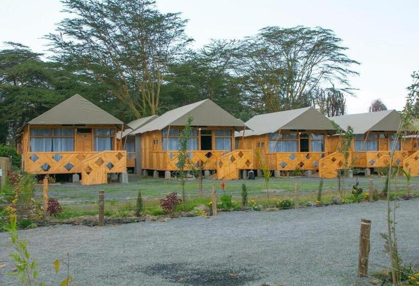 هتل Kentwood Cabins And Camp