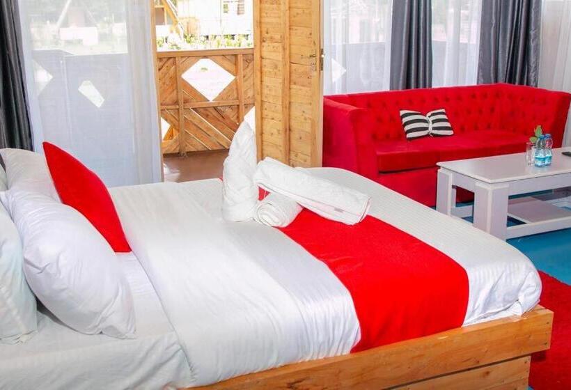 هتل Kentwood Cabins And Camp