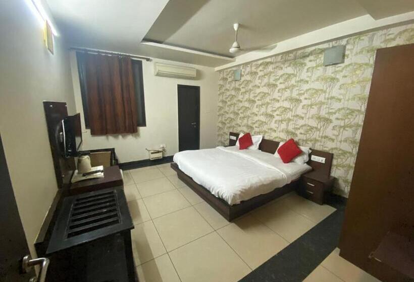 酒店 Lifes Callingg