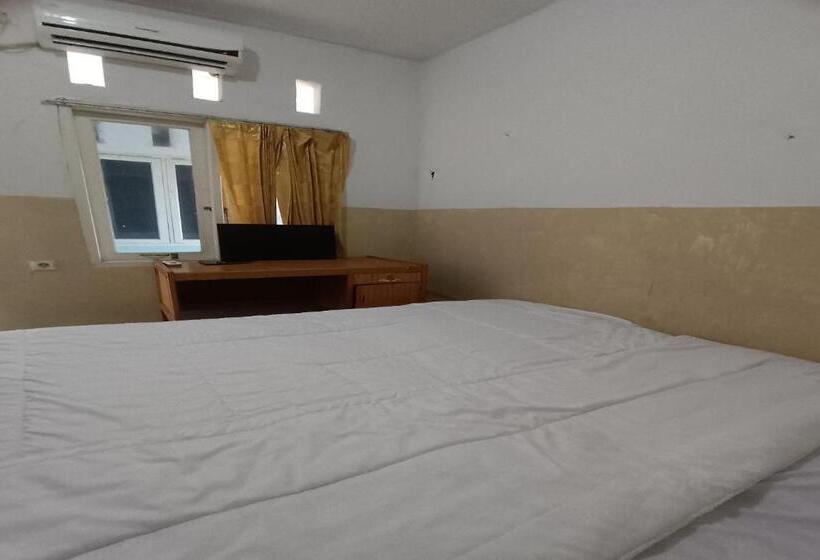 هتل Oyo 93207 Merah House