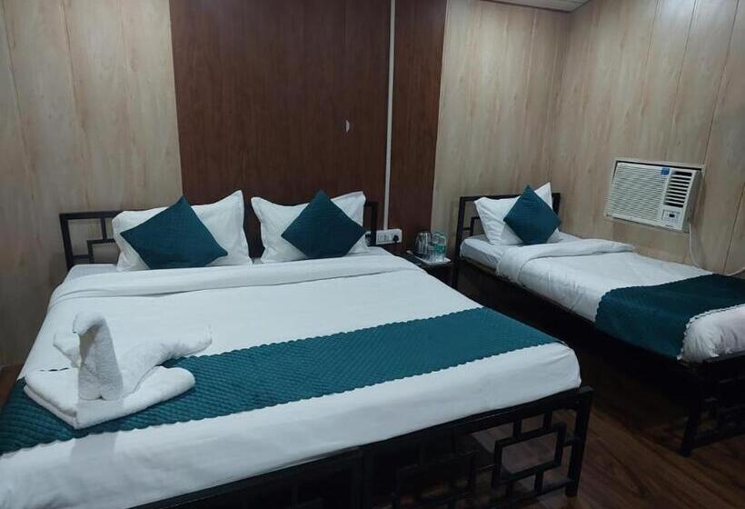 Отель Pride Inn Luxury Resort By Uk Heaven