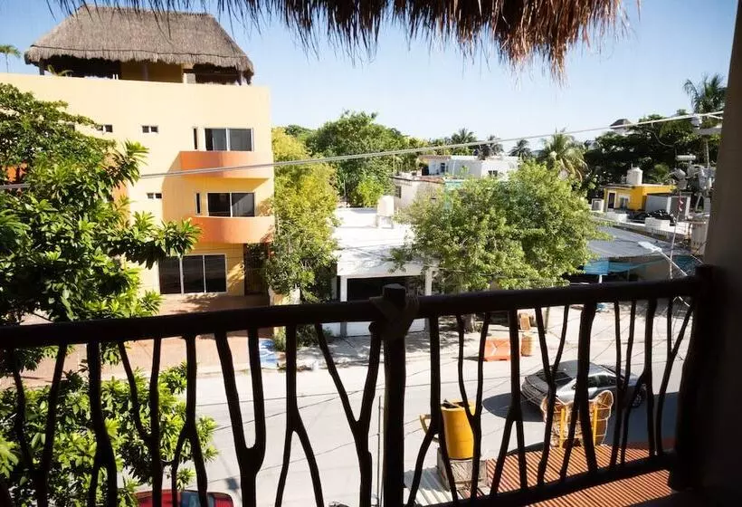 Hotelli Yax Kiin Casa Boutique