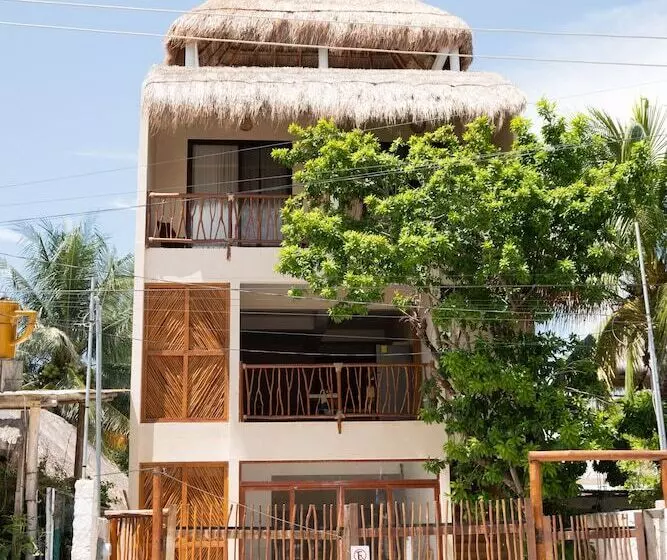 Hotelli Yax Kiin Casa Boutique