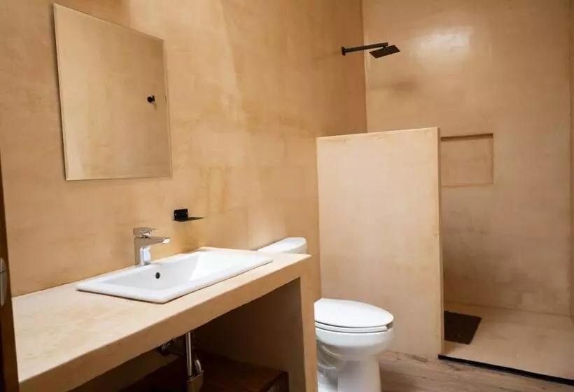 Hotelli Yax Kiin Casa Boutique