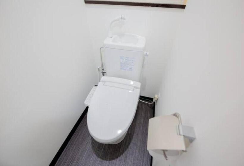 בית מלון כפרי Yuzawa Onsen Lodge 1min To Lift House