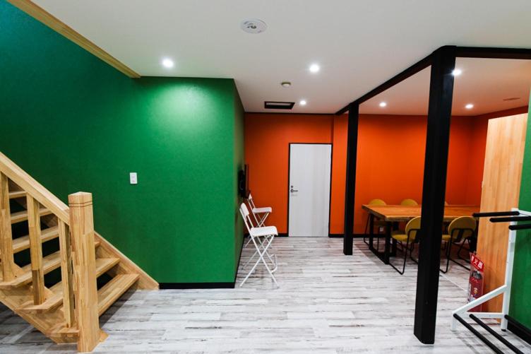 בית מלון כפרי Yuzawa Onsen Lodge 1min To Lift House