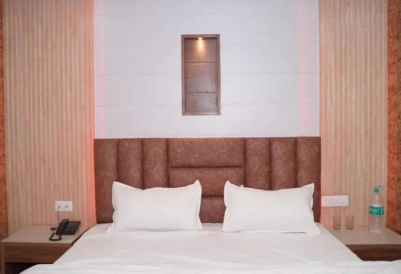 Jb Hotel And Resort