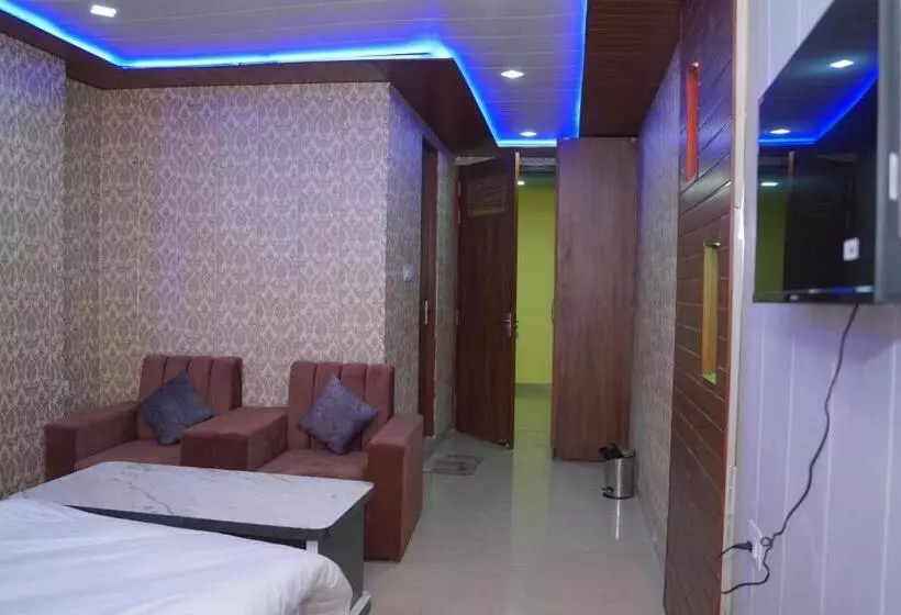 Jb Hotel And Resort