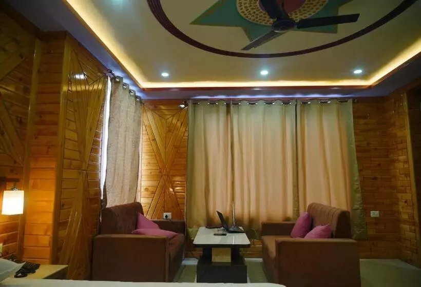 Jb Hotel And Resort