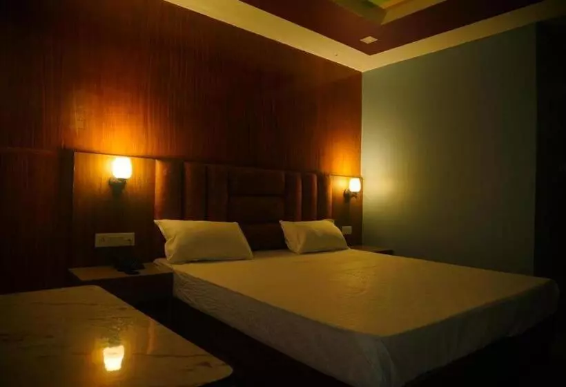 Jb Hotel And Resort