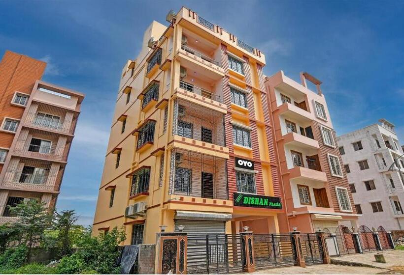 Fabhotel Dishan Plaza