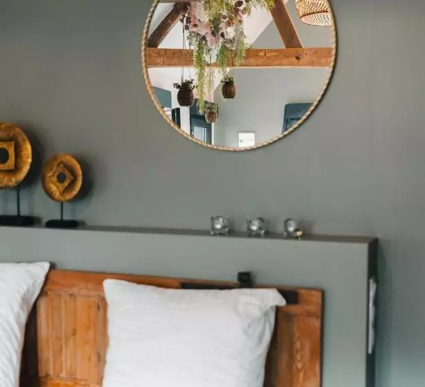 Majatalo Au Coin De Paradis