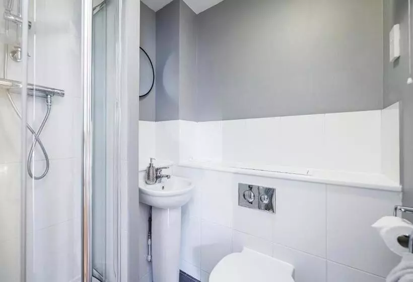 ペンション Beautiful Large Rooms In Ashford