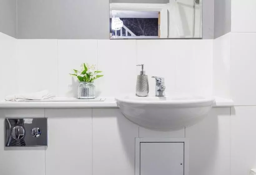ペンション Beautiful Large Rooms In Ashford
