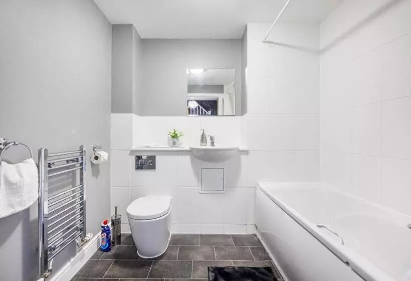 ペンション Beautiful Large Rooms In Ashford