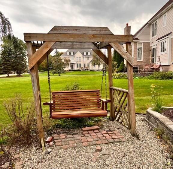 펜션 Charming Canton Guesthouse With Private Entrance & Hot Tub