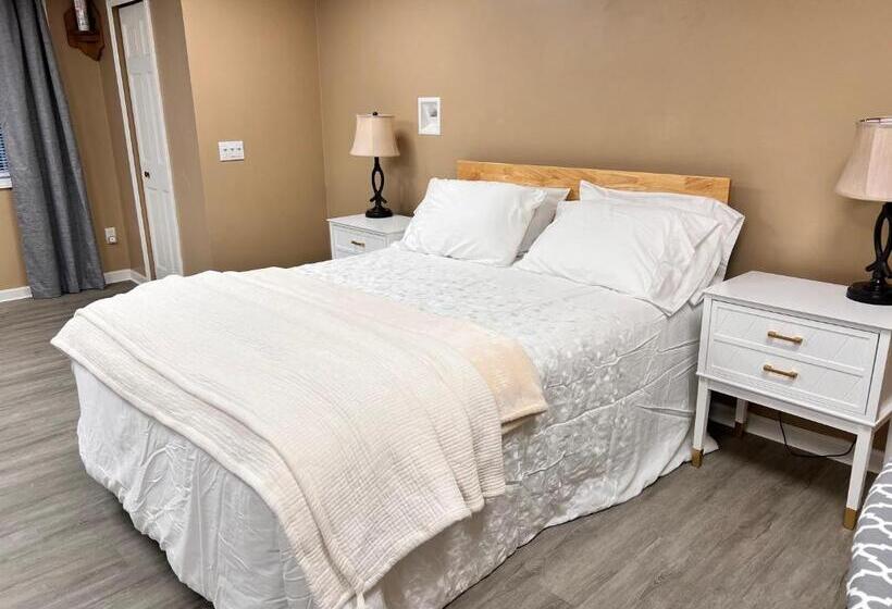 펜션 Charming Canton Guesthouse With Private Entrance & Hot Tub