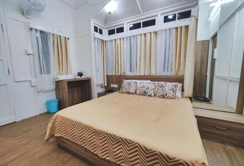 پانسیون Insara Cottage Homestay
