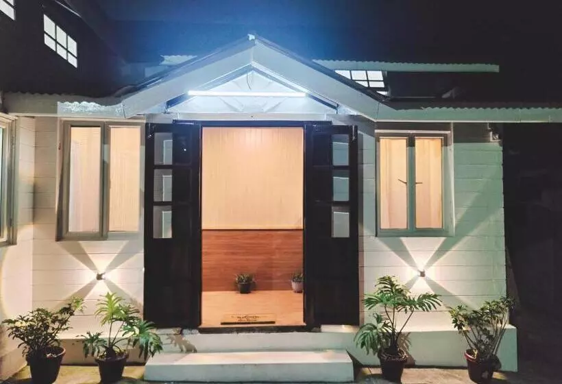 Majatalo Insara Cottage Homestay