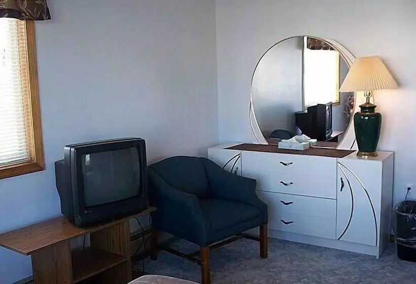 Aquarius Arms Motel