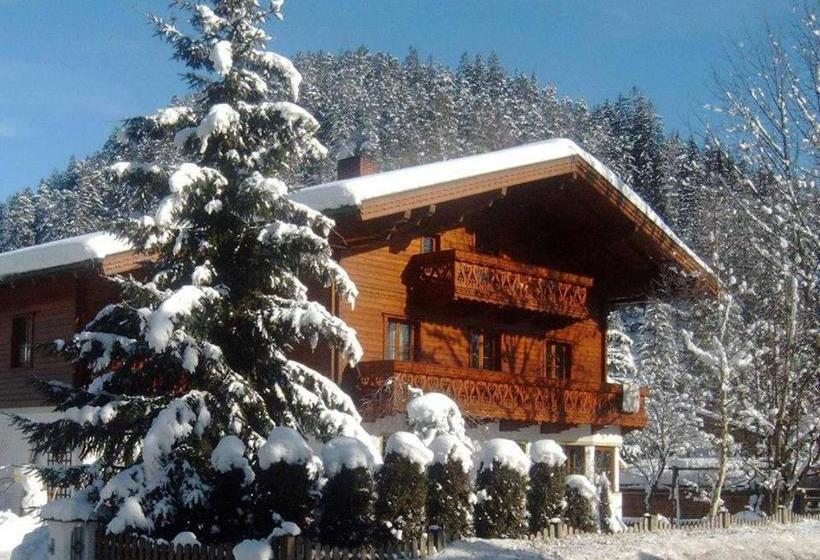 Szálloda Appartements Huber