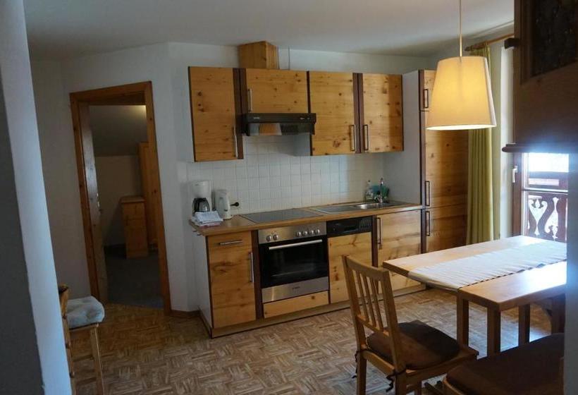 Отель Appartements Huber