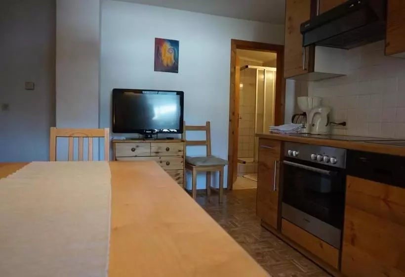 ホテル Appartements Huber