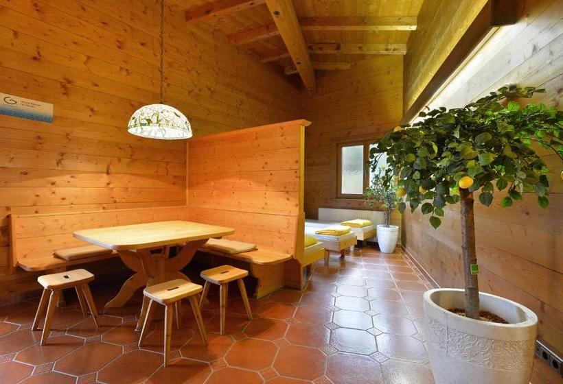 ホテル Baumgarten & Chalet Baumgarten