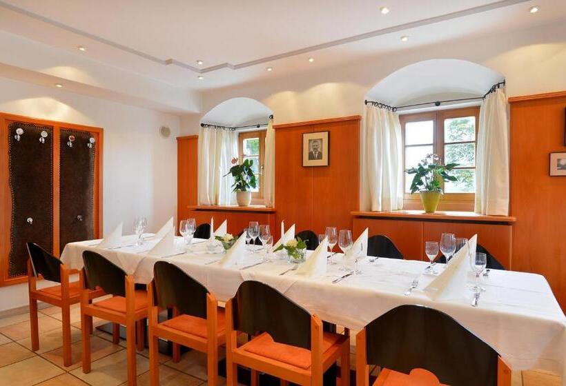 ホテル Baumgarten & Chalet Baumgarten