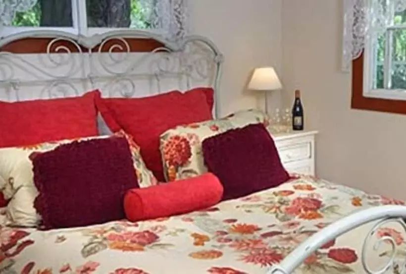 Hotelli Bear Flag Inn