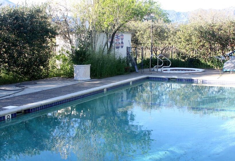 호텔 Bear Flag Inn