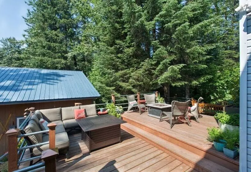 Hotelli Bell In The Woods B&b