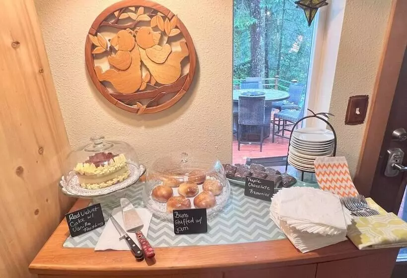 Hotelli Bell In The Woods B&b
