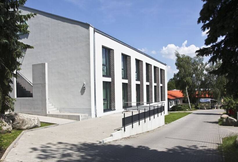 בית מלון כפרי Country Inn Suiten