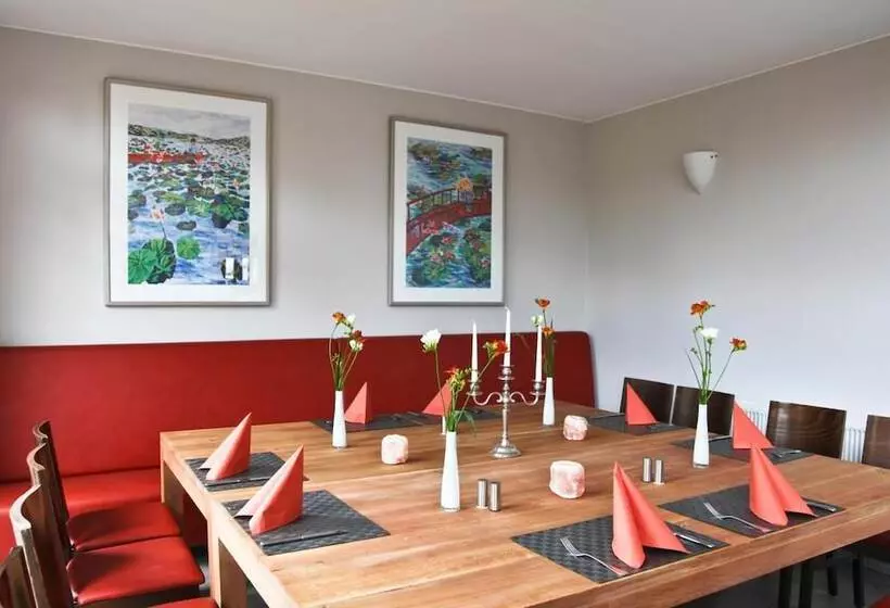 ホテル Country Inn Suiten