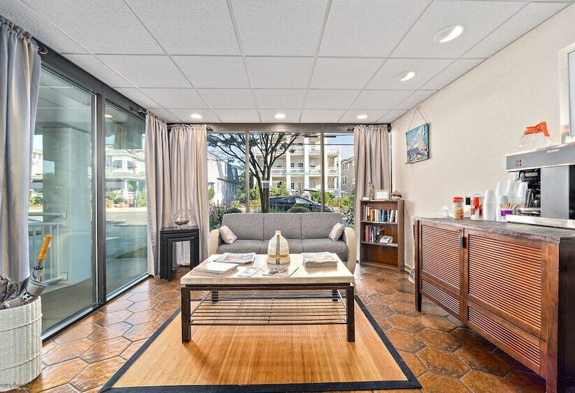 酒店 Harris House By The Beach