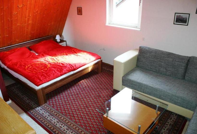 Отель Haus André