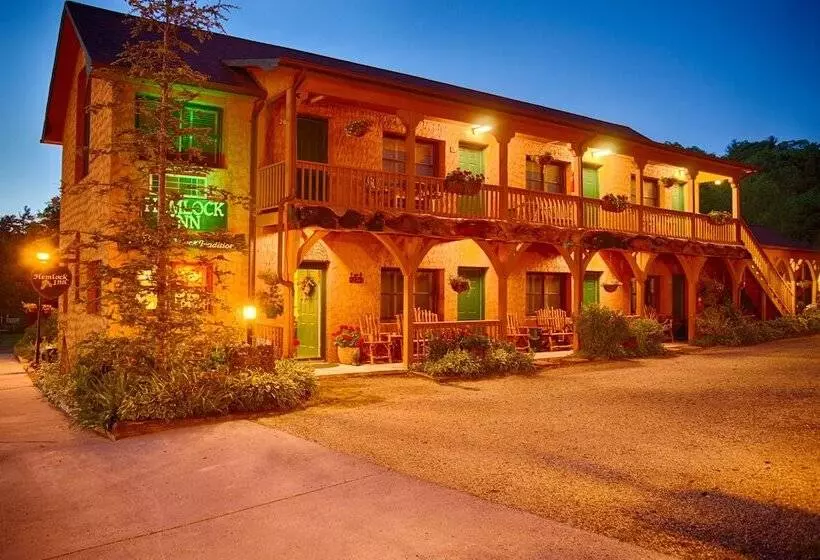 ホテル Hemlock Inn
