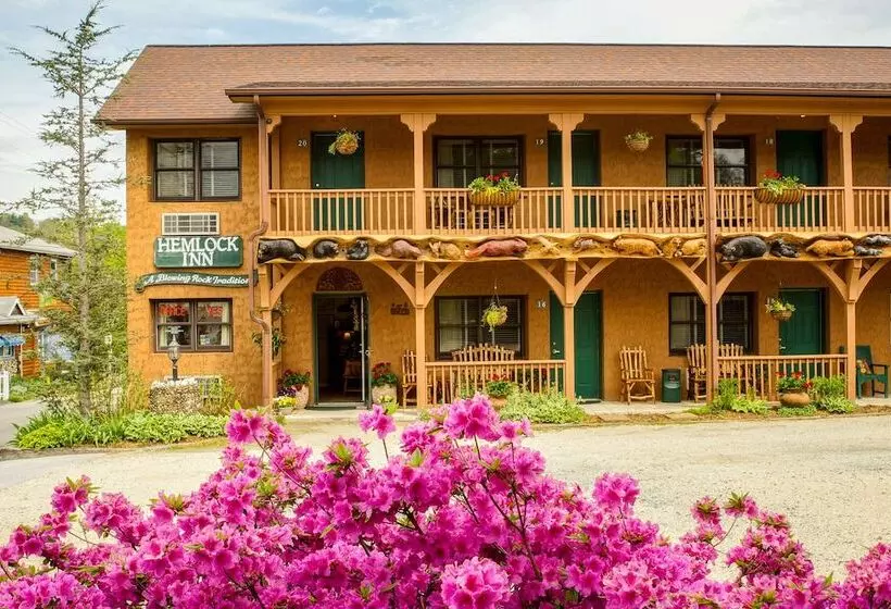 ホテル Hemlock Inn