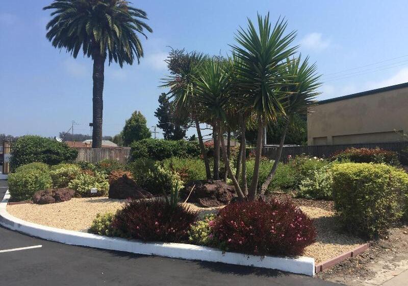 호텔 Hitching Post Studios Inn