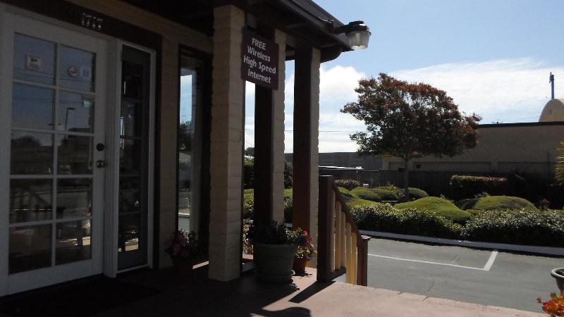 호텔 Hitching Post Studios Inn